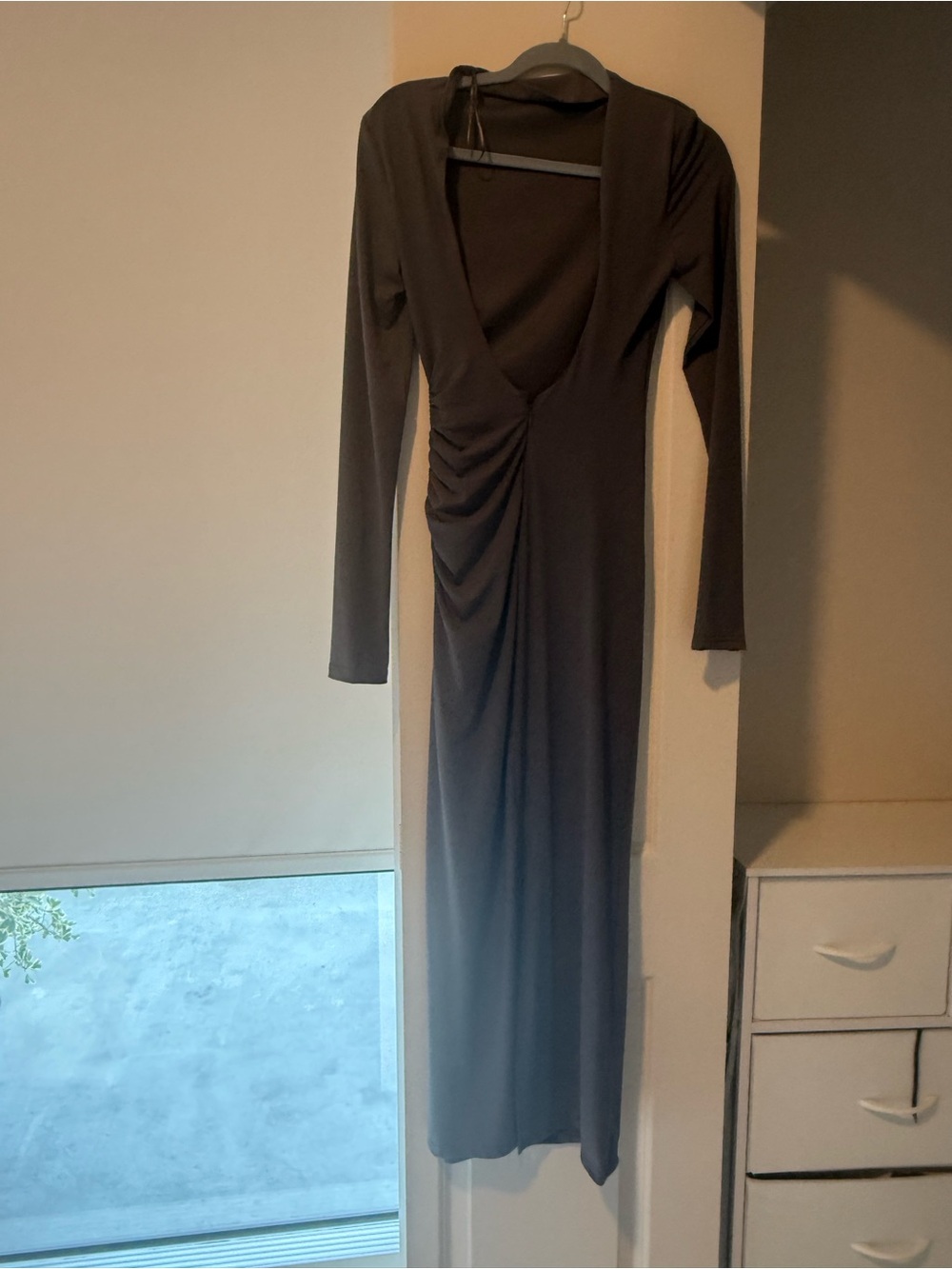 Long Sleeve Deep V Ruched Midi Dress - Grey